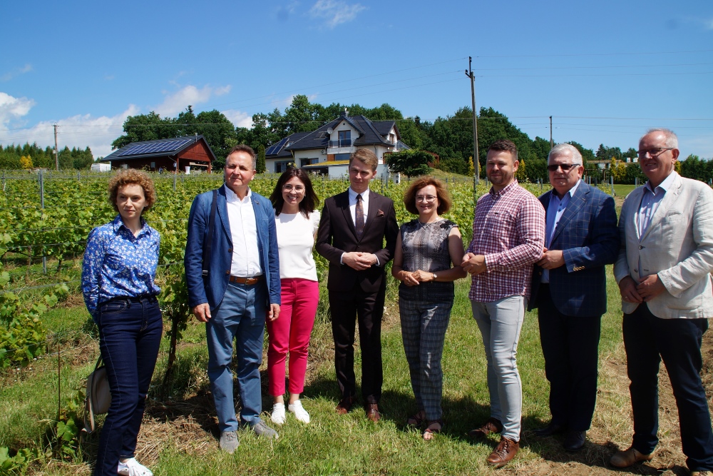 2024 06 spotaknie zespolu enoturystyka 02