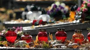 Grafika z widocznymi zniczami