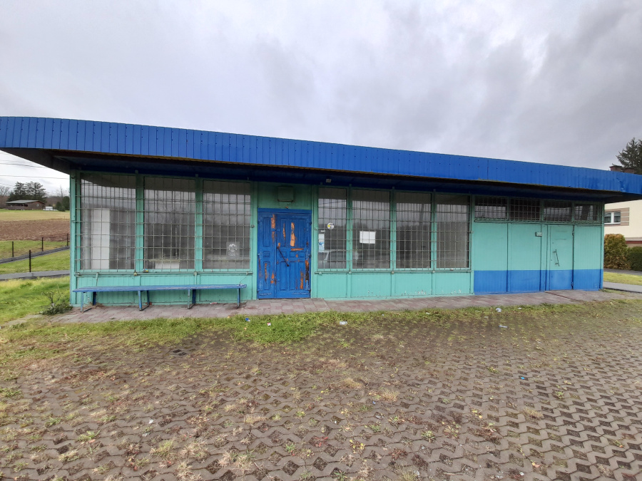 Zdjęcie pawilonu handlowego przeznaczonego na wynajem