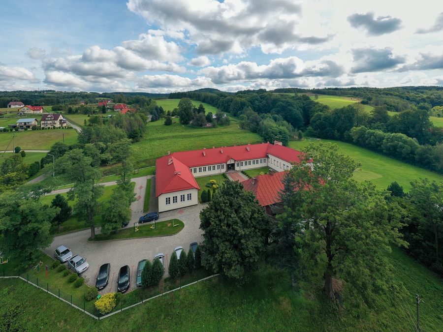Zdjęcie Szkoły Podstawowej im. Błogosławionego Księdza Bronisława Markiewicza w Baryczce